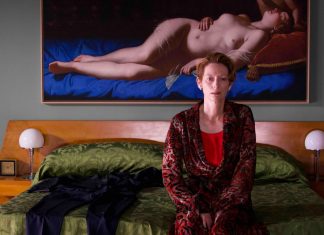 El significado nada inocente de las obras de arte en ‘La voz humana’ de Pedro Almodóvar